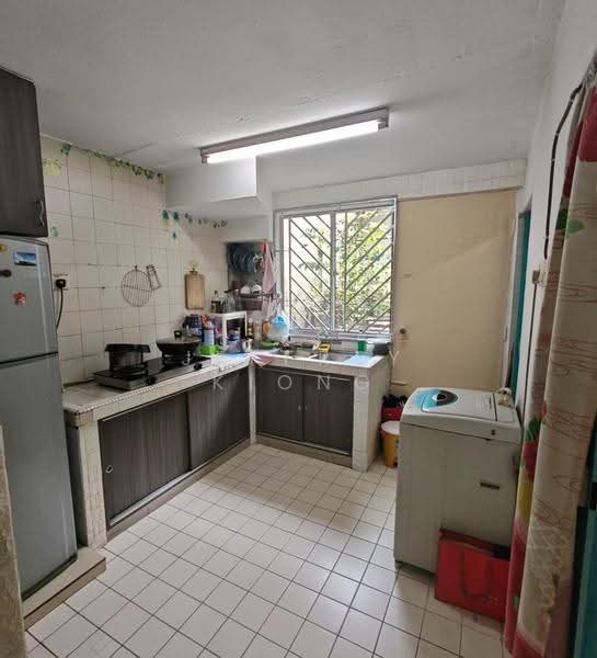 2-storey Terraced House for Sale in Taman Plentong Baru (Masai) - Jeffrey Kiong - Kitchen - PropertyGuru.com.my