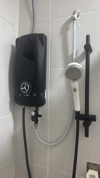 Kediaman Servis untuk Disewa di Meridin Bayvue Serviced Apartment - Jane Ngoi - Bathroom - PropertyGuru.com.my