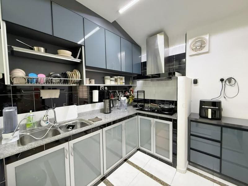 2-storey Terraced House for Sale in Johor Bahru (Johor) - Jeffrey Kiong - Kitchen - PropertyGuru.com.my