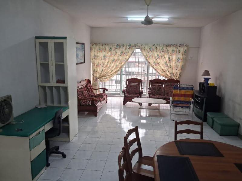 Condominium for Rent at Seri Cendekia - KINKI CHAN - Living Room - PropertyGuru.com.my