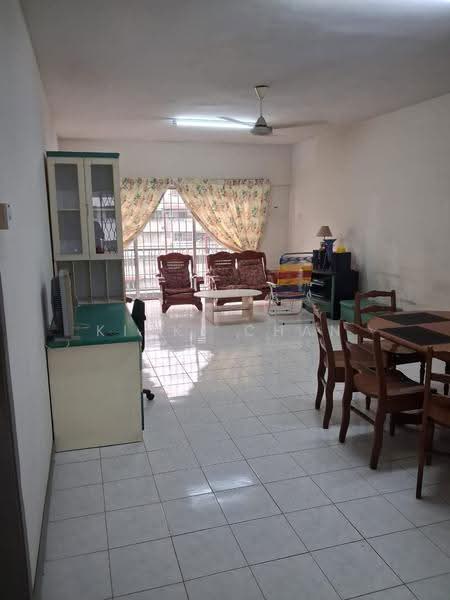 Condominium for Rent at Seri Cendekia - KINKI CHAN - Living Room - PropertyGuru.com.my