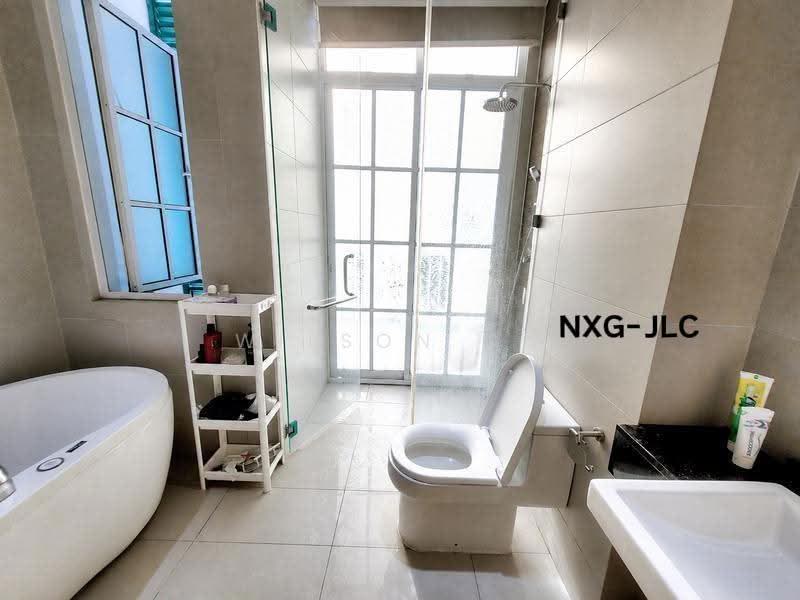 Rumah Berkembar untuk Dijual di Setia Eco Park (Setia Alam) - Wilson Ng - Bathroom - PropertyGuru.com.my