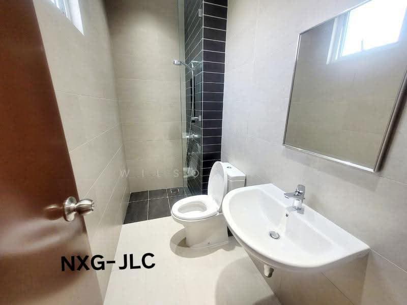 Rumah Berkembar untuk Dijual di Setia Eco Park (Setia Alam) - Wilson Ng - Bathroom - PropertyGuru.com.my
