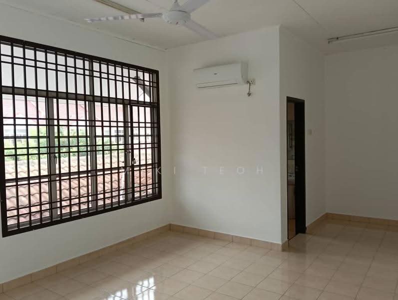 2-storey Terraced House for Sale in Taman Mutiara Rini (Skudai) - Miki Teoh - Living Room - PropertyGuru.com.my