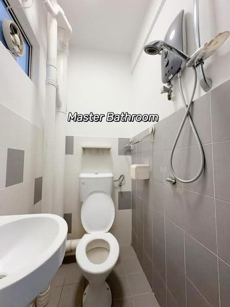 Pangsapuri untuk Disewa di Laguna Indah - Chloe Lim - Bathroom - PropertyGuru.com.my