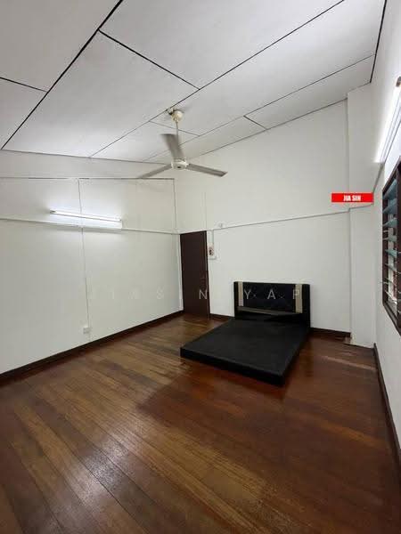 Semi-Detached House for Rent in George Town (Penang) - Jiasin Yap - Bedroom - PropertyGuru.com.my