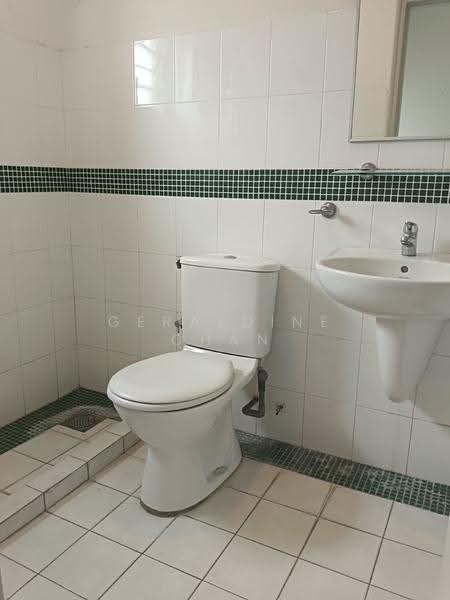 2-storey Terraced House for Sale in Usj 2 (Subang Jaya) - Geraldine Chan - Bathroom - PropertyGuru.com.my