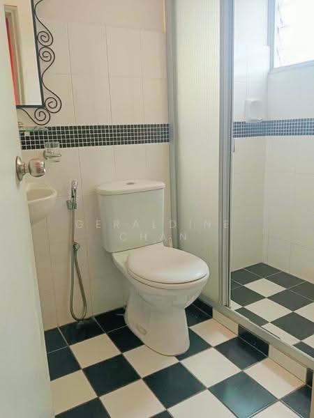 2-storey Terraced House for Sale in Usj 2 (Subang Jaya) - Geraldine Chan - Bathroom - PropertyGuru.com.my