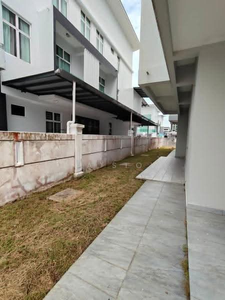 Rumah Berkembar untuk Dijual di Skudai (Johor) - Eva Siow - PropertyGuru.com.my