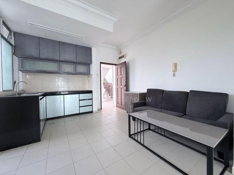 Apartment for Rent at Lake View Suites - Eva Siow - Kitchen - PropertyGuru.com.my