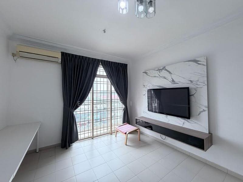 Apartment for Rent at Lake View Suites - Eva Siow - Living Room - PropertyGuru.com.my