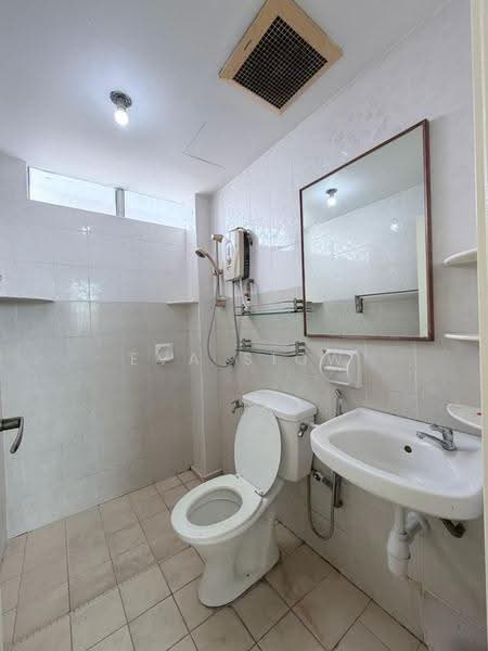 Apartment for Rent at Lake View Suites - Eva Siow - PropertyGuru.com.my