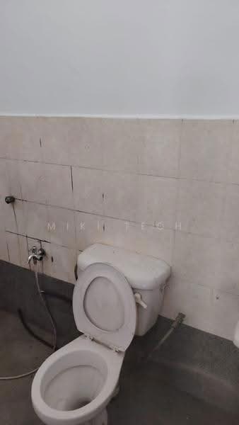 2-storey Terraced House for Sale in Bandar Putra (Kulai) - Miki Teoh - Bathroom - PropertyGuru.com.my
