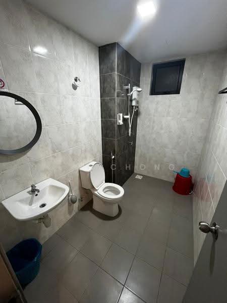 Kondominium untuk Disewa di Vista Bangi - Kent Chong - Bathroom - PropertyGuru.com.my