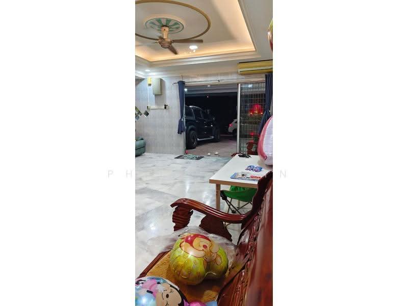 2-storey Terraced House for Rent in Bandar Mahkota Cheras (Cheras) - Philip Chin - Living Room - PropertyGuru.com.my