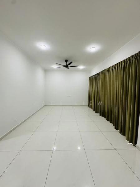 Kondominium untuk Disewa di Bay Laurel @ Country Garden Danga Bay - Jack Liew - Living Room - PropertyGuru.com.my