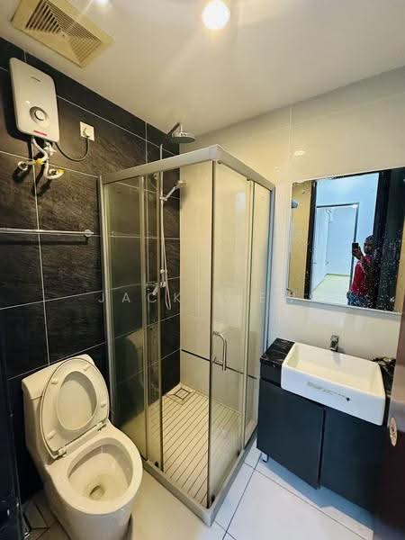 Kondominium untuk Disewa di Bay Laurel @ Country Garden Danga Bay - Jack Liew - Bathroom - PropertyGuru.com.my