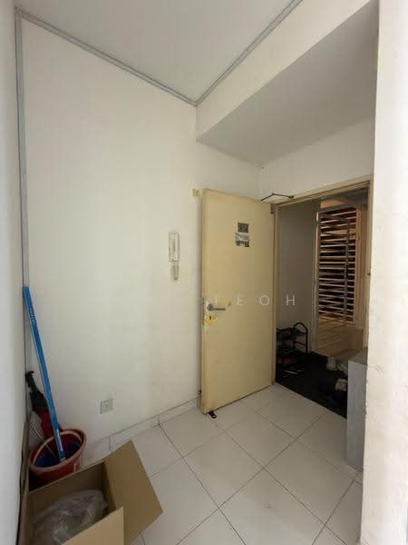 Service Residence for Sale at Jentayu Residensi @ Tampoi - Miki Teoh - Entrance - PropertyGuru.com.my