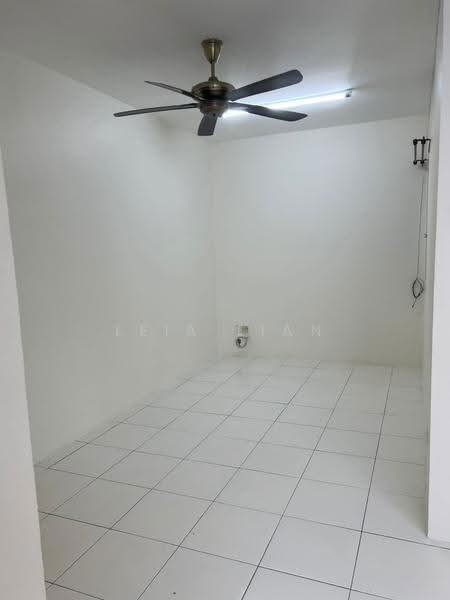 Rumah Bandar untuk Dijual di Bandar Saujana Putra (Tanjong Duabelas) - Leia Lian - Interior - PropertyGuru.com.my