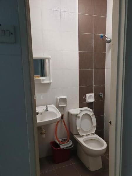 Rumah Bandar untuk Dijual di Bandar Saujana Putra (Tanjong Duabelas) - Leia Lian - Bathroom - PropertyGuru.com.my