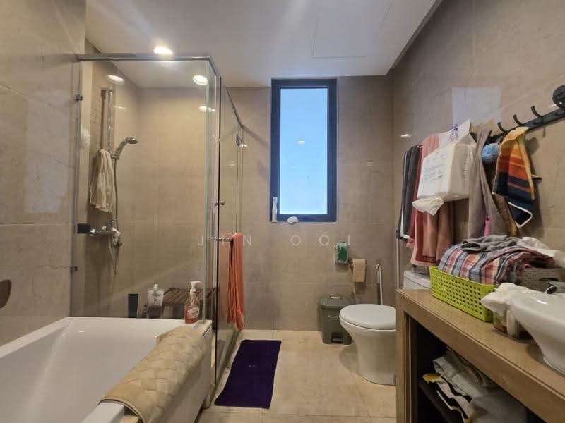 Condominium for Sale at Agile Mont Kiara - Jin Ooi - Bathroom - PropertyGuru.com.my