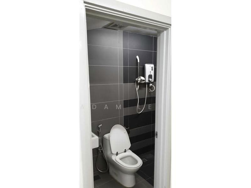 Kediaman Servis untuk Dijual di Arte Plus - Adam Lee - Bathroom - PropertyGuru.com.my