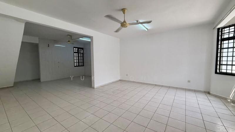 Rumah Teres 2-Tingkat untuk Dijual di Taman Daya (Johor Bahru) - Yuki Fong - Living Room - PropertyGuru.com.my