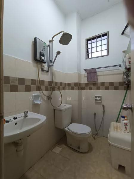 Rumah Teres 2-Tingkat untuk Dijual di Bandar Sri Damansara (Selangor) - Wiliam Lim - Bathroom - PropertyGuru.com.my