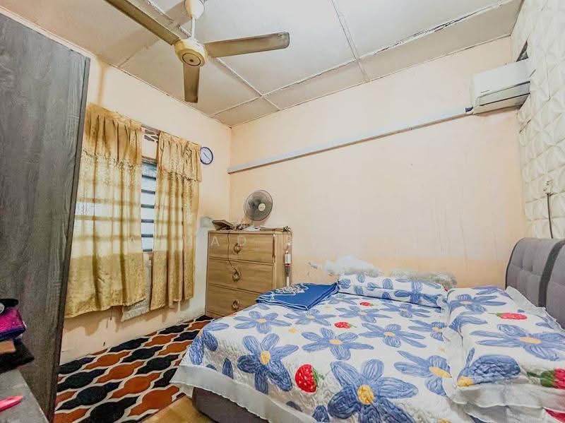 1-storey Terraced House for Sale in Taman Seri Medan (Telok Panglima Garang) - Ahmad Syafiq - PropertyGuru.com.my