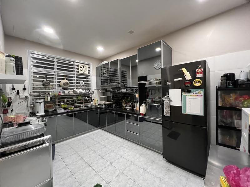 Rumah Teres 2-Tingkat untuk Dijual di Bandar Putra (Kulai) - Bella Ho - Kitchen - PropertyGuru.com.my