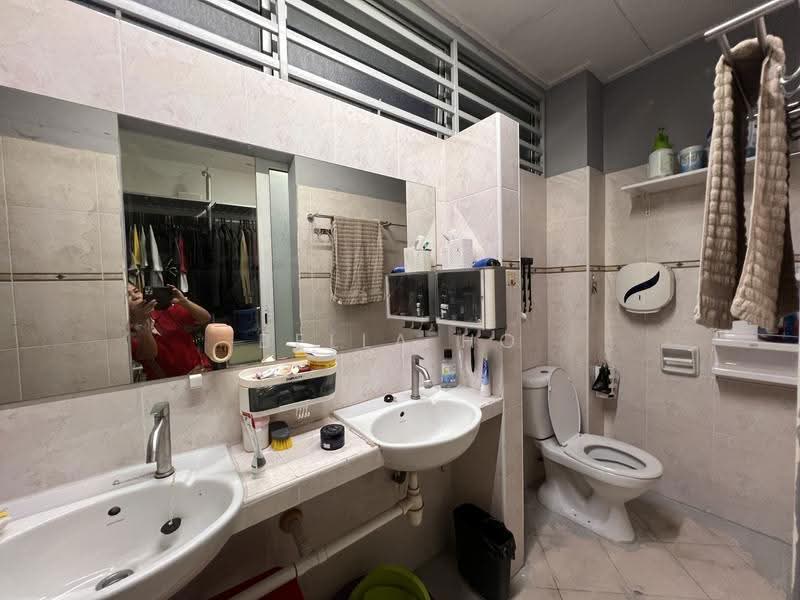Rumah Teres 2-Tingkat untuk Dijual di Bandar Putra (Kulai) - Bella Ho - Bathroom - PropertyGuru.com.my