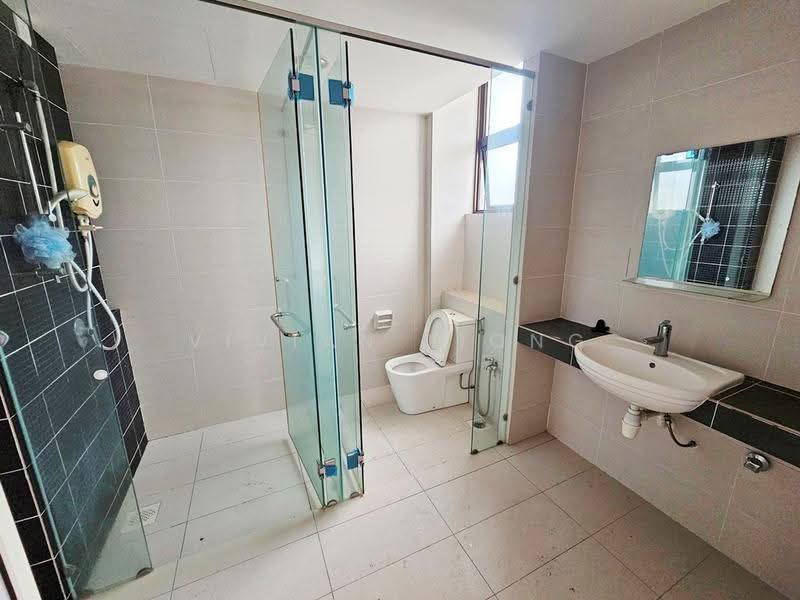 Rumah Berkembar untuk Dijual di Setia Ecohill (Semenyih) - Vivian Liong - Bathroom - PropertyGuru.com.my