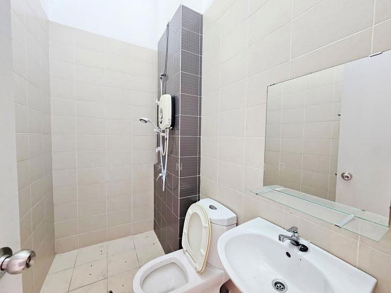Rumah Berkembar untuk Dijual di Setia Ecohill (Semenyih) - Vivian Liong - Bathroom - PropertyGuru.com.my
