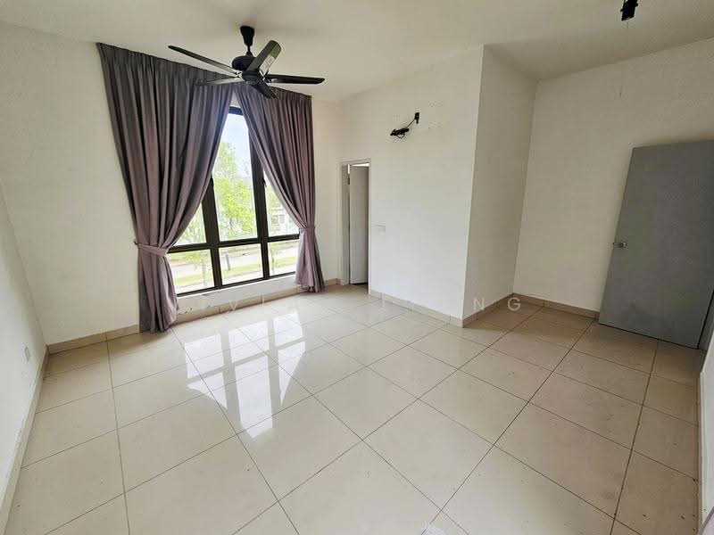 Rumah Berkembar untuk Dijual di Setia Ecohill (Semenyih) - Vivian Liong - Living Room - PropertyGuru.com.my