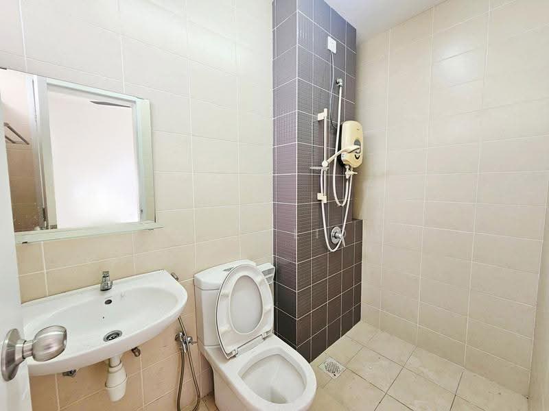 Rumah Berkembar untuk Dijual di Setia Ecohill (Semenyih) - Vivian Liong - Bathroom - PropertyGuru.com.my