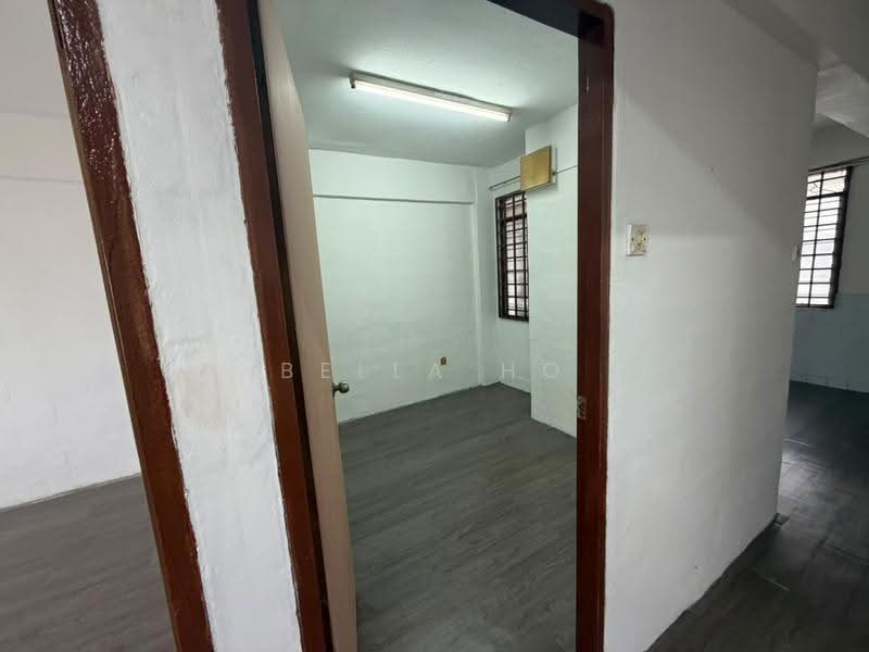 Flat for Rent at Flat Temenggong - Bella Ho - PropertyGuru.com.my