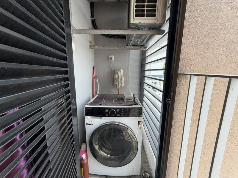 Kediaman Servis untuk Disewa di Sky Trees - Wallace Ang - Balcony - PropertyGuru.com.my