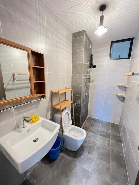 Kediaman Servis untuk Dijual di Twin Tower Residence - Wei Jian Tan - Bathroom - PropertyGuru.com.my