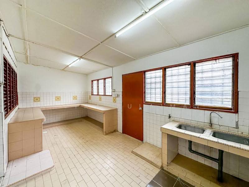 Rumah Teres 1-Tingkat untuk Dijual di Kelana Jaya (Petaling Jaya) - Natira Sulaiman - PropertyGuru.com.my