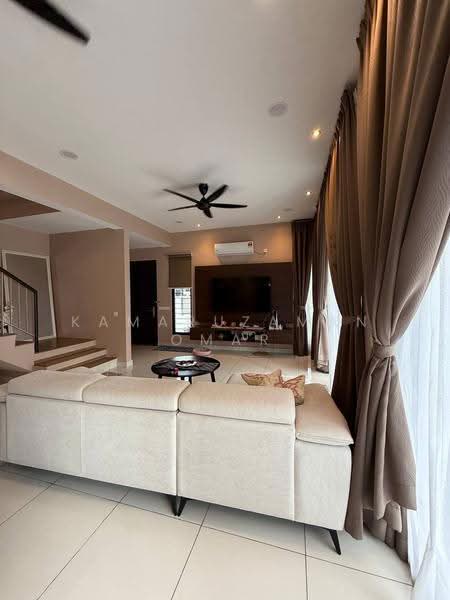 2-storey Terraced House for Sale in Elmina (Shah Alam) - Kamaruzaman Omar - Living Room - PropertyGuru.com.my