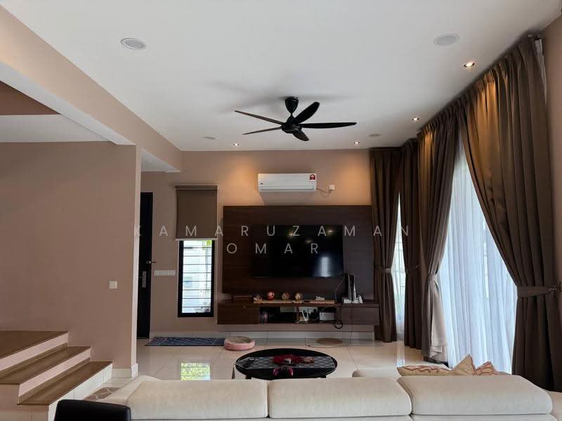 2-storey Terraced House for Sale in Elmina (Shah Alam) - Kamaruzaman Omar - Living Room - PropertyGuru.com.my