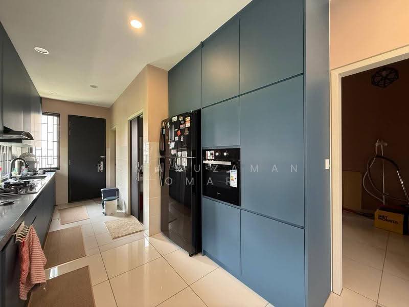 2-storey Terraced House for Sale in Elmina (Shah Alam) - Kamaruzaman Omar - Kitchen - PropertyGuru.com.my