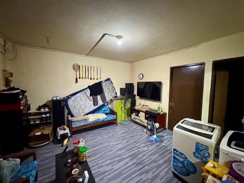 Rumah Flat untuk Dijual di Bandar Selesa Jaya - Pauline Goh - Living Room - PropertyGuru.com.my