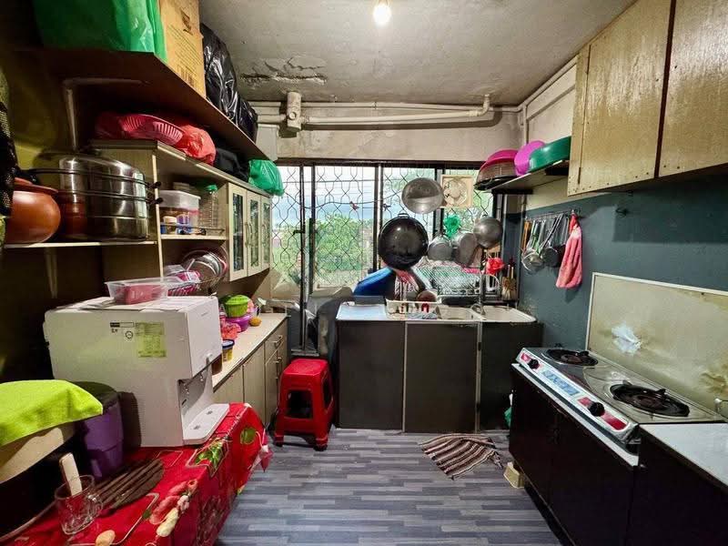 Rumah Flat untuk Dijual di Bandar Selesa Jaya - Pauline Goh - Kitchen - PropertyGuru.com.my