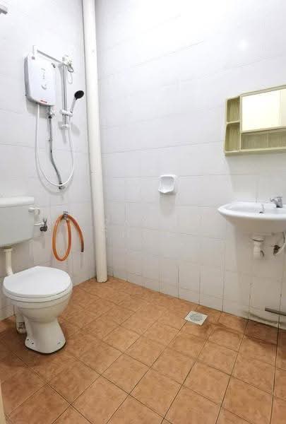 1-storey Terraced House for Sale in Taman JP Perdana (Johor Bahru) - Zack Chow - Bathroom - PropertyGuru.com.my