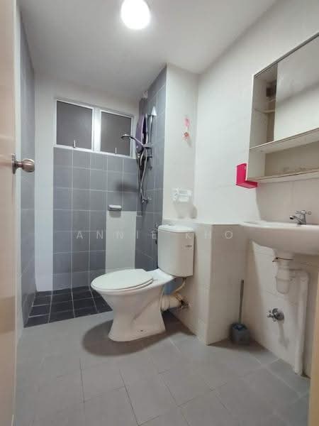 Pangsapuri untuk Disewa di Seri Intan Apartment - Annie Kho - Bathroom - PropertyGuru.com.my
