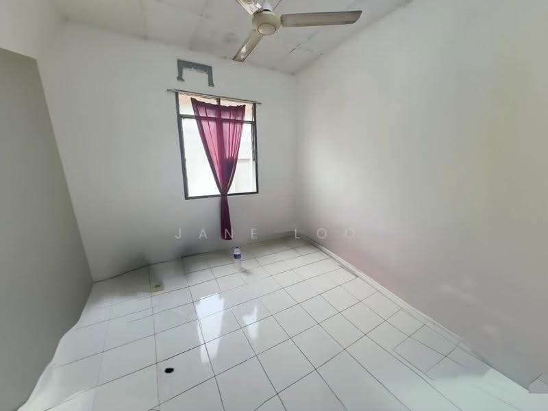 Apartment for Rent at Sri Awana Townhouse - Jane Loo - PropertyGuru.com.my