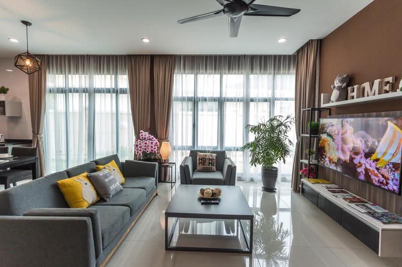 Rumah Berkembar untuk Dijual di Batu Ferringhi (Penang) - Gary Khoo - Living Room - PropertyGuru.com.my