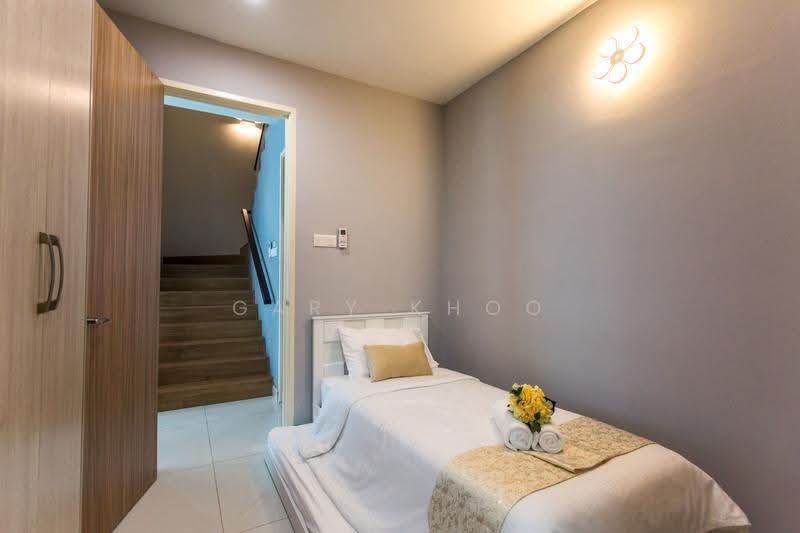 Rumah Berkembar untuk Dijual di Batu Ferringhi (Penang) - Gary Khoo - Bedroom - PropertyGuru.com.my