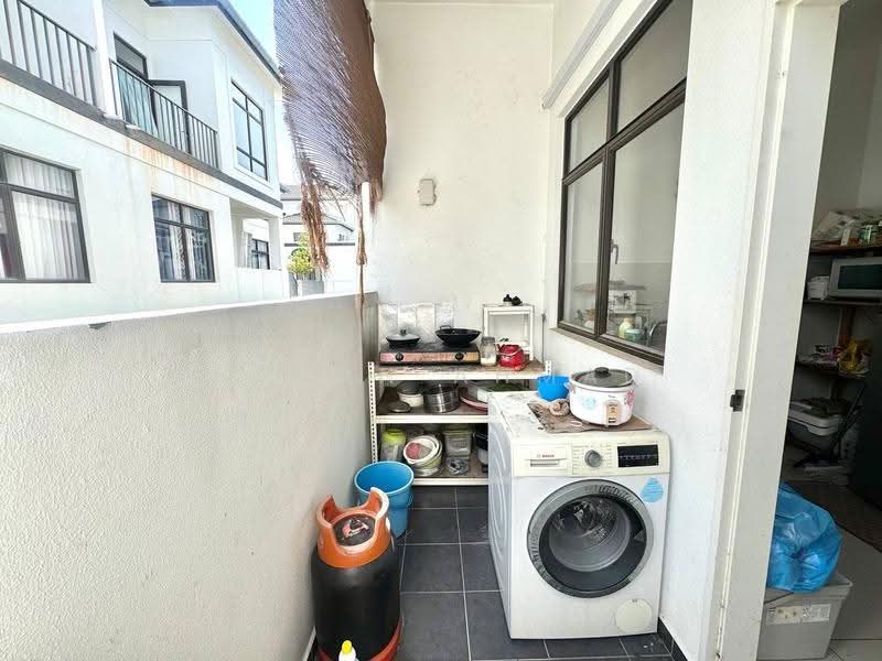 Semi-Detached House for Sale in Eco Grandeur (Puncak Alam) - Azman Ahmad - Balcony - PropertyGuru.com.my